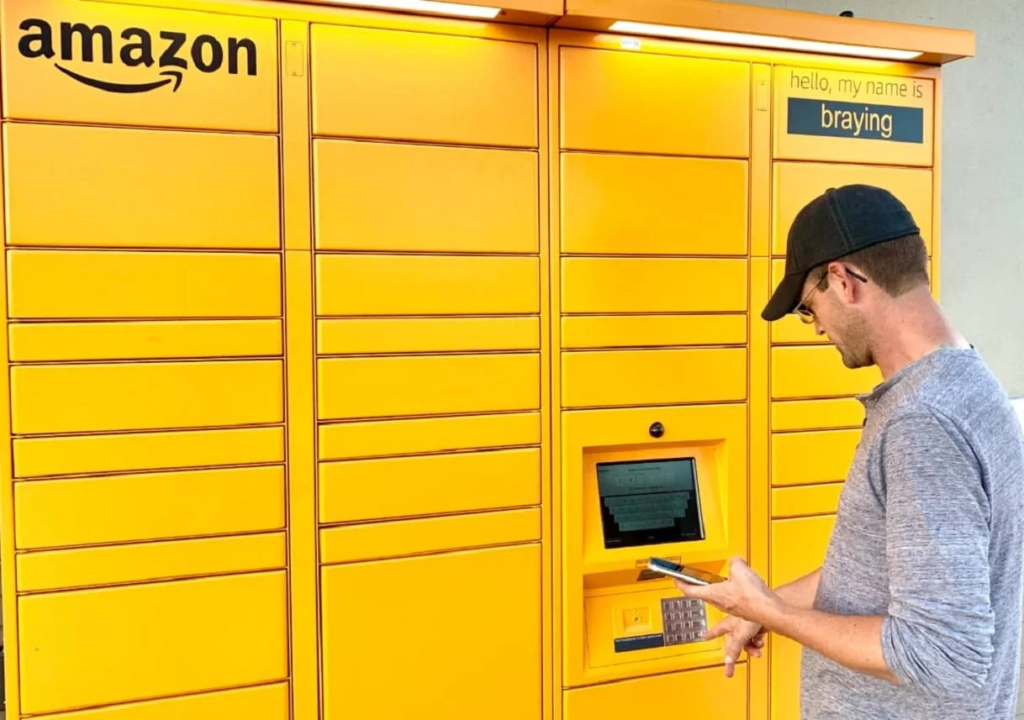 amazon-hub-locker